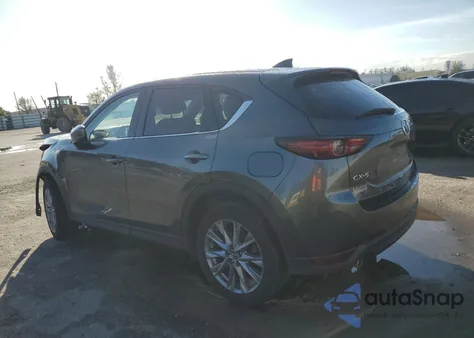 2020 Mazda Cx-5 Grand Touring z USA, uszkodzony, nr VIN JM3KFADM1L0739710